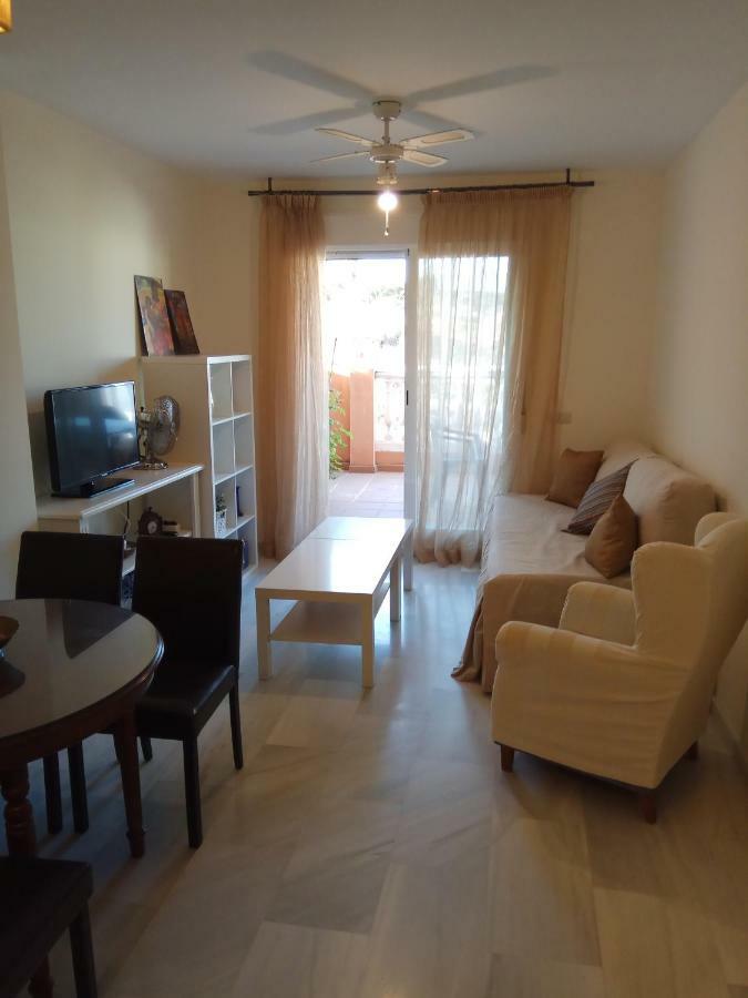 Precioso Atico En Torre De Benagalbon A 20 Metros Del Mar. Apartment Exterior photo